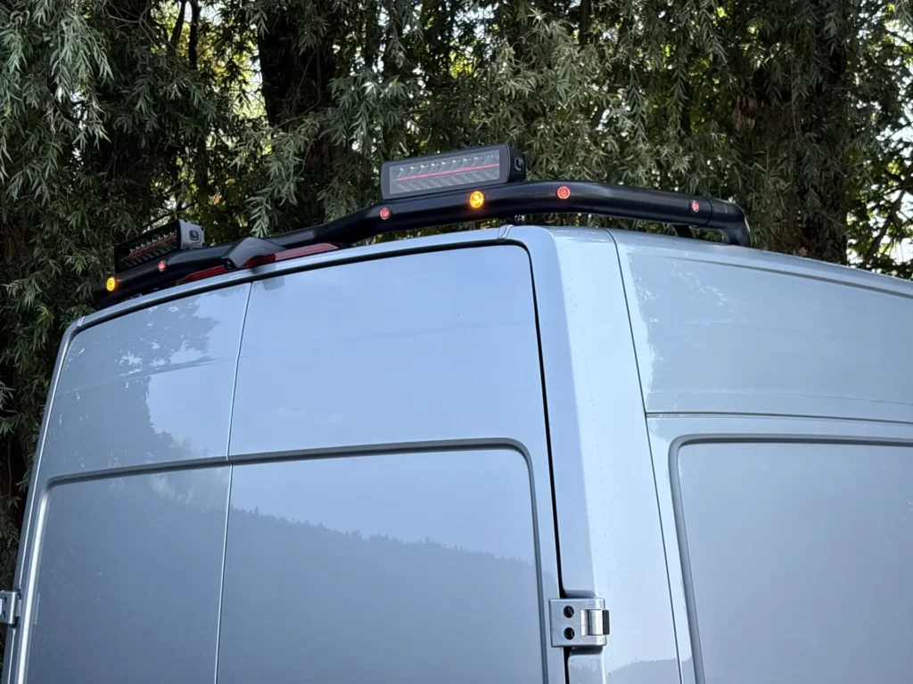 Door Flexvan ingerichte bestelwagen, voorbeeld van een realisatie voor Bedrijfswageninrichting Roeselare